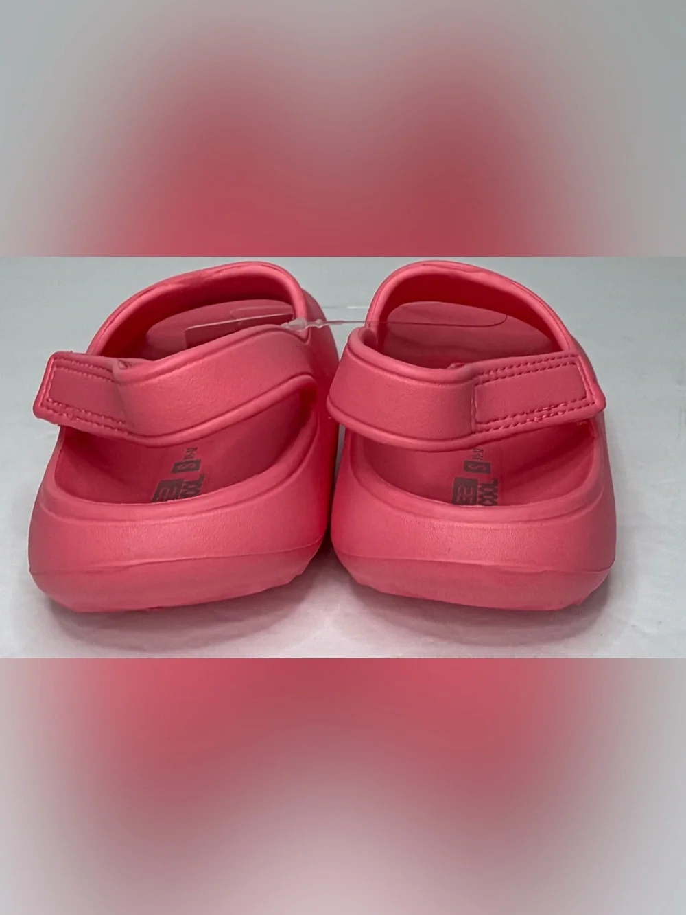 32 Degrees Cool Youth Pink Cushion Slides S 11-12 NIB Adjustable Strap